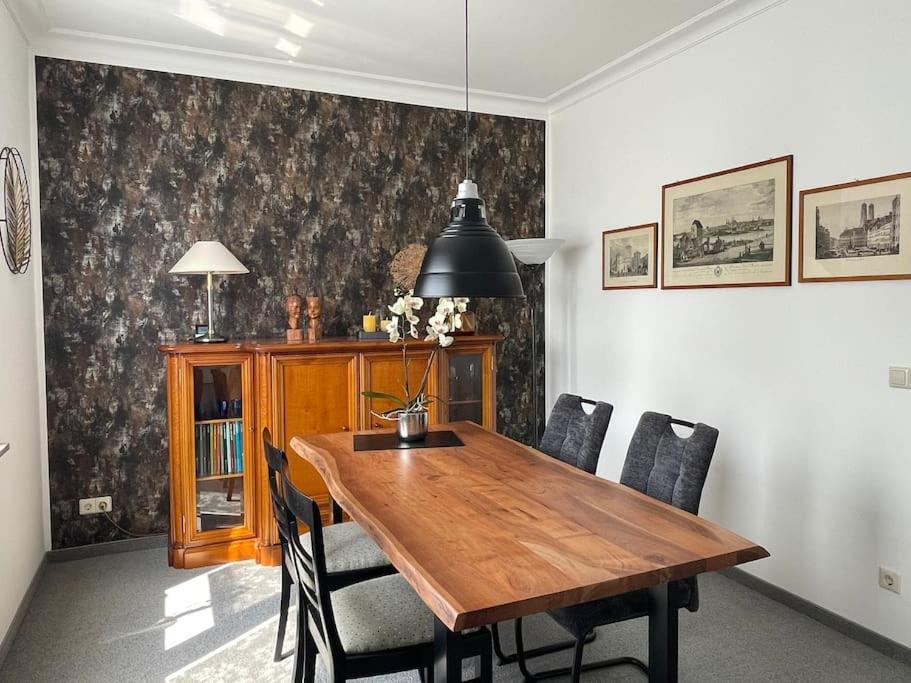 Wohnung In Stadtvilla, Dessau-Ziebigk エクステリア 写真