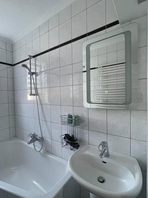 Wohnung In Stadtvilla, Dessau-Ziebigk エクステリア 写真