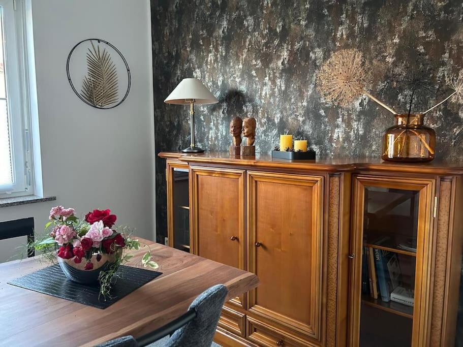 Wohnung In Stadtvilla, Dessau-Ziebigk エクステリア 写真