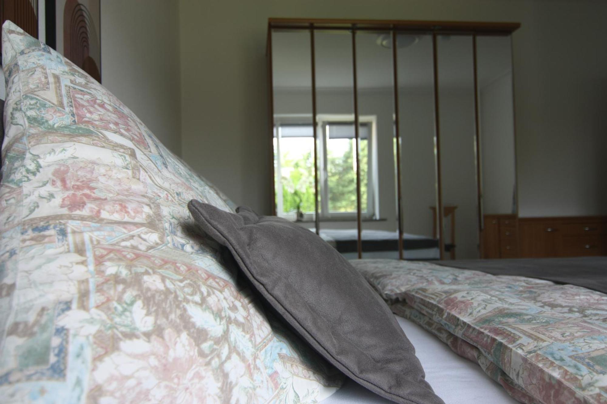 Wohnung In Stadtvilla, Dessau-Ziebigk エクステリア 写真